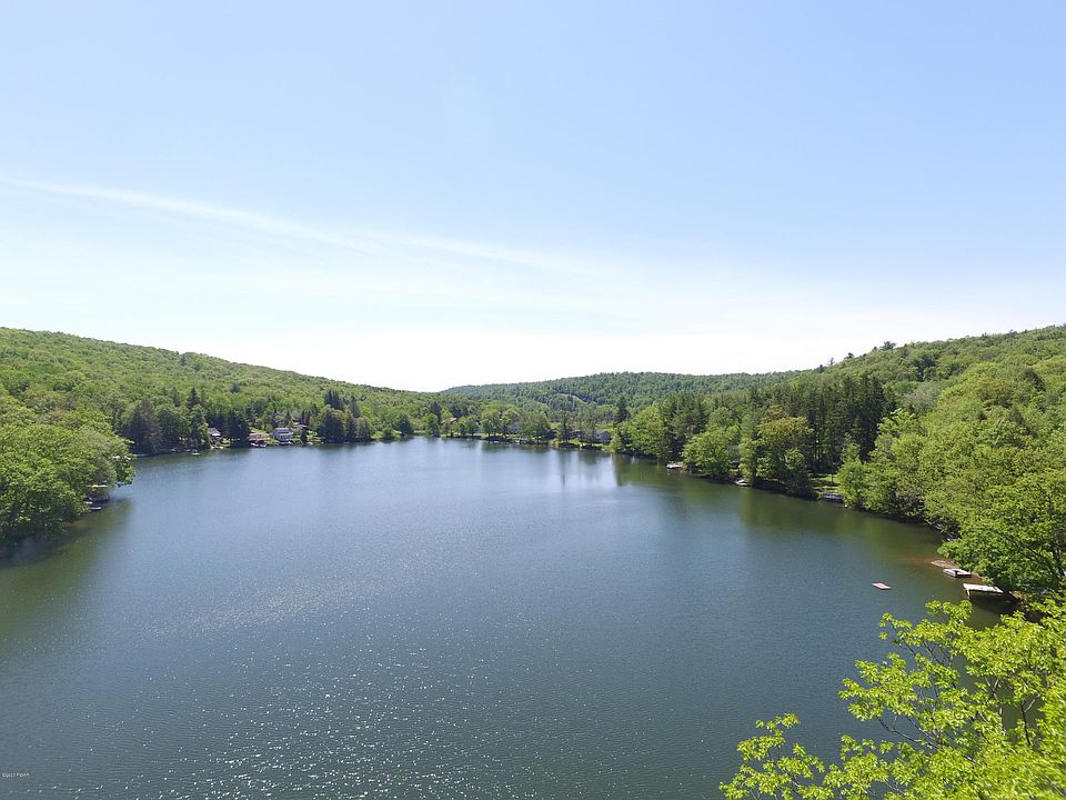 1st image of 427 Mountain Top Ln
