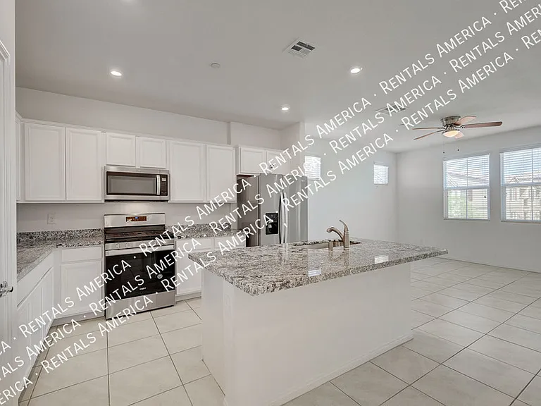 650 Vetiver Ln — Photo 8
