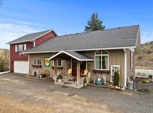 11851 Lancaster Rd, Saint John, WA 99171