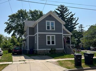 680 Monroe St, Oshkosh, WI 54901