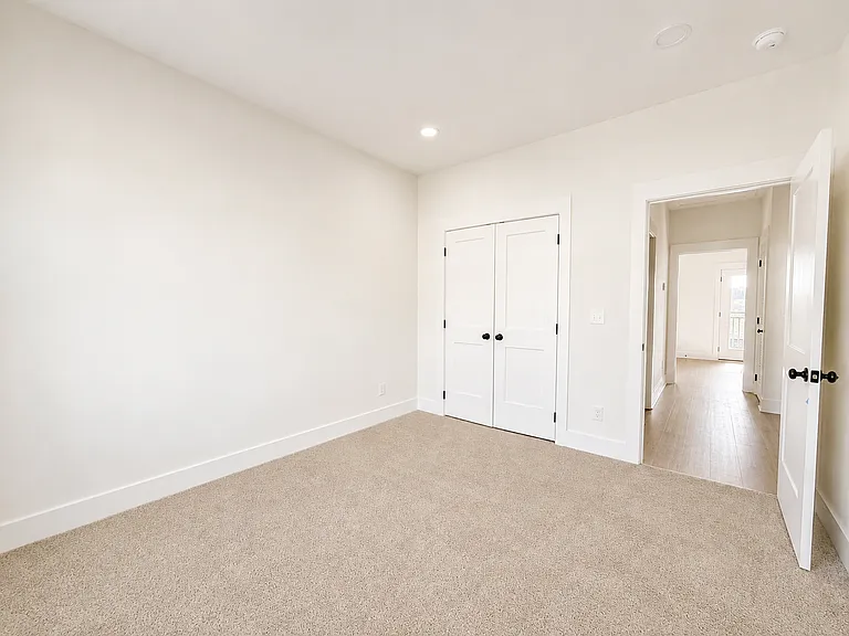 1389 Meridian St — Photo 24