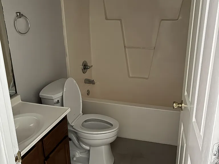 906 Scott St #A — Photo 8
