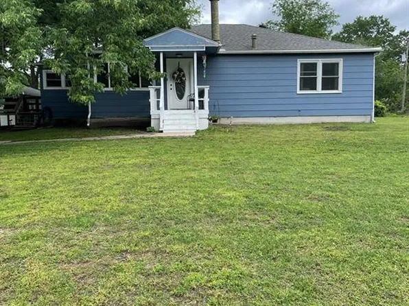 2301 Parkway Ave, Coffeyville, KS 67337