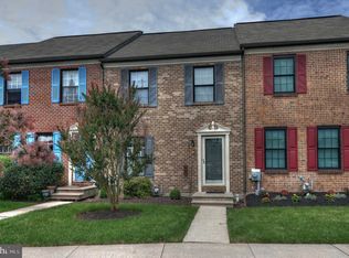 226 Troon Ct, Royersford, PA 19468