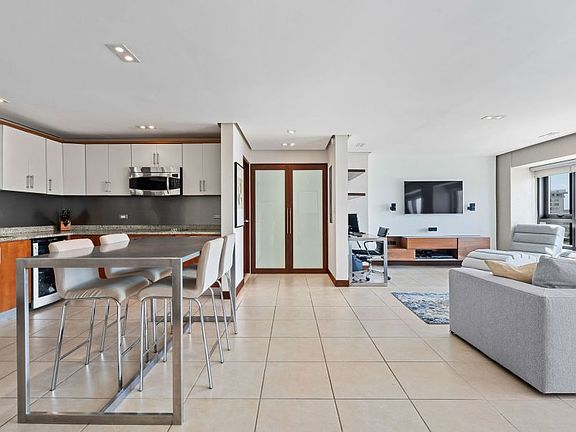 4th image of Gallery Plaza North Tower 103 Avenue De Diego APT 150