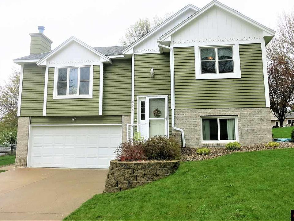 1st image of 424 Lesueur Ave