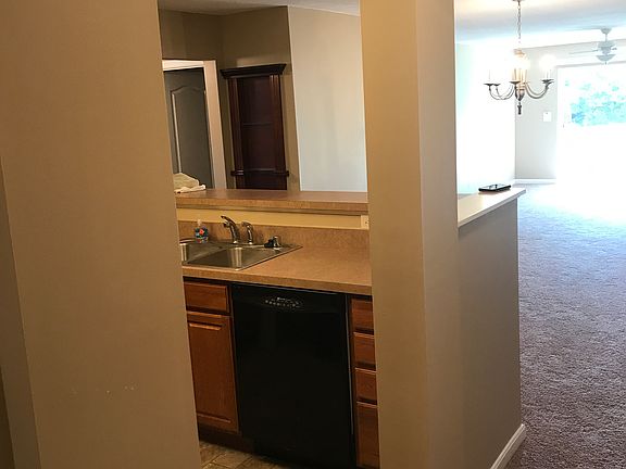 Arched kitchen entry 