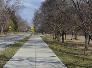 2075 N Star Rd, Columbus, OH 43221