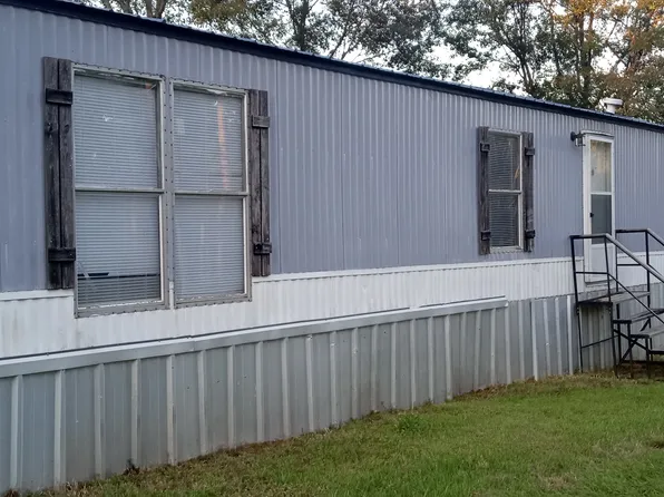 1197 E Saunders Rd, Dothan, AL 36301