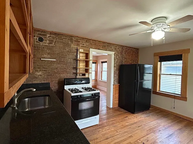 2809 Monroe Ave — Photo 12