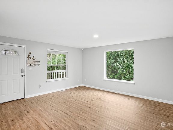 3rd image of 21548 N Terra Lane SE