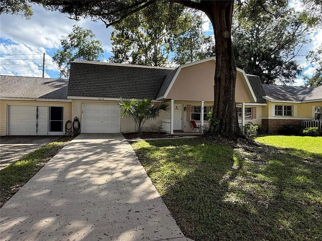 2 bed, 2.0 bath, 1369 sqft, $1,600 — Photo 1