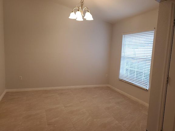 5th image of 1602 Redfin Dr