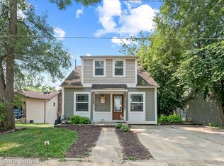 415 Hillwood Dr, White Lake, MI