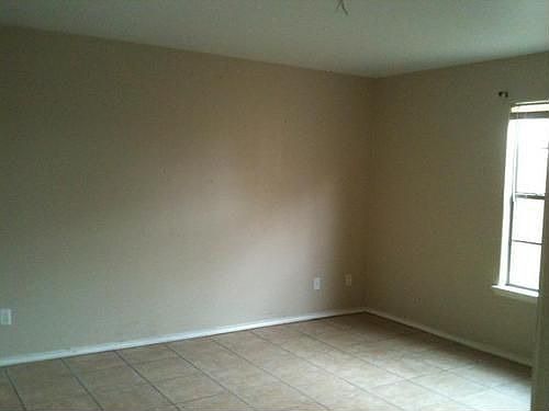4th image of 2602 Ailani Cir
