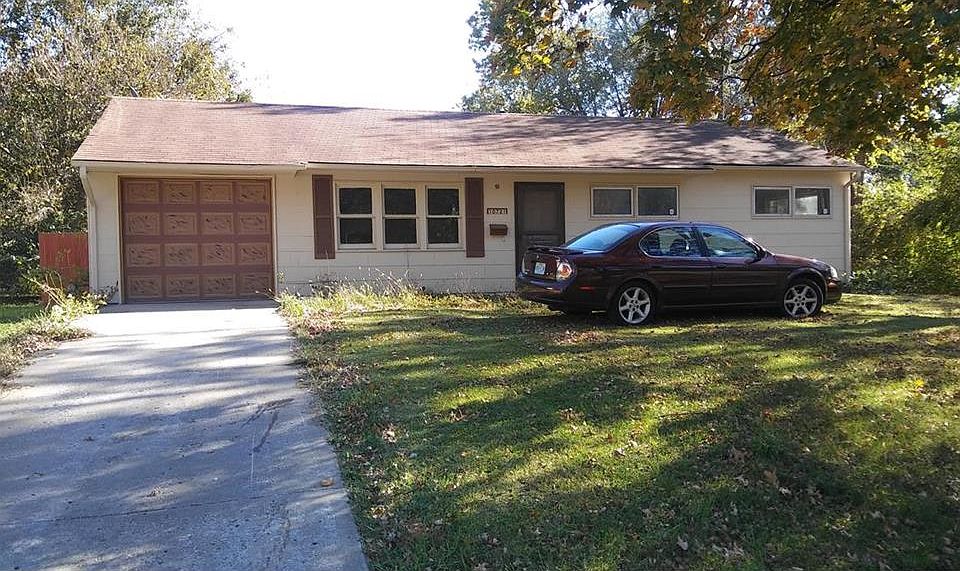 1st image of 10721 Ewing Dr