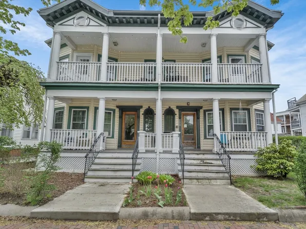 154 Lafayette St #2, Salem, MA 01970