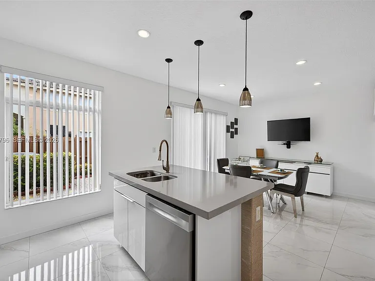11248 NW 56th St — Photo 13