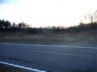 4351 Peachtree Rd, Chesnee, SC 29323