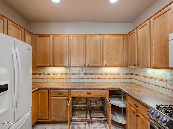 4th image of 2201 S Pecan Vista Dr