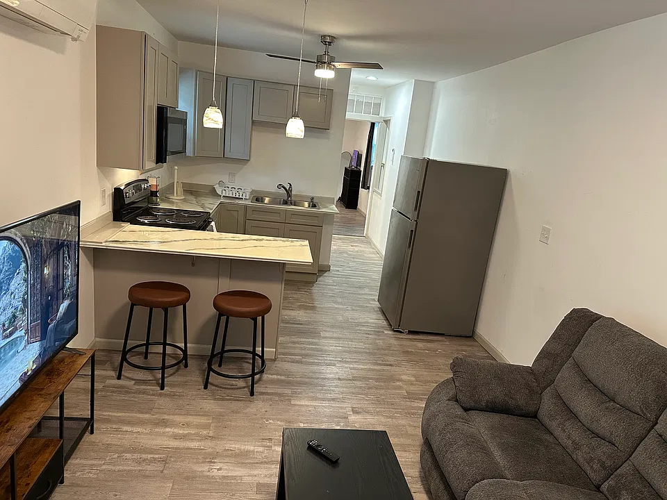 1719 Broadway #7