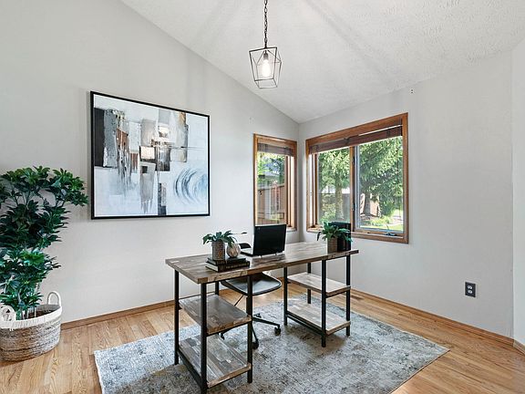 3rd image of 5120 S Hogan Ln