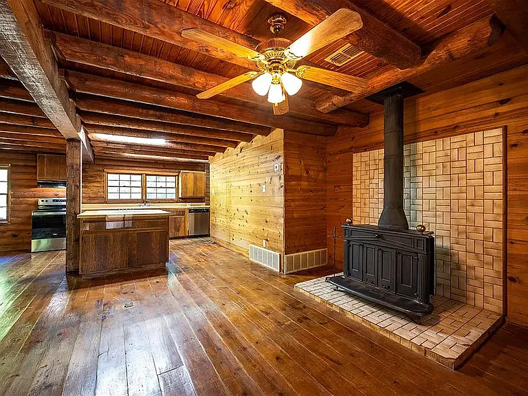 9397 Azle Hwy — Photo 8