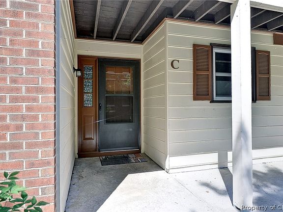 2nd image of 304 Patriot Ln #C