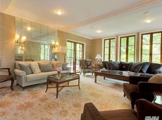 92 Bayview Rd, Manhasset, NY 11030