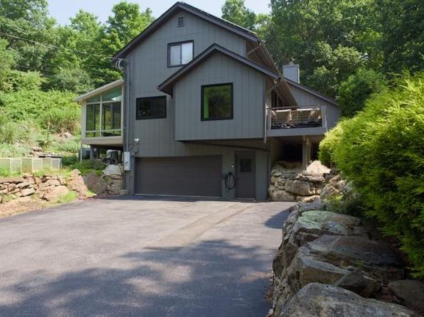 329 Glen Rd