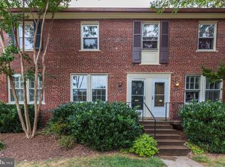 1030 S Barton St UNIT 272, Arlington, VA 22204