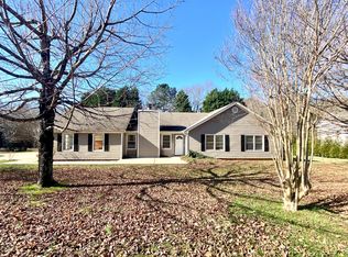 102 River Creek Dr, Woodstock, GA 30188