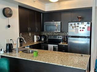 5740 Yonge St #405, Toronto, ON M2M 0B1