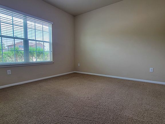 4th image of 318 James Adkins Dr