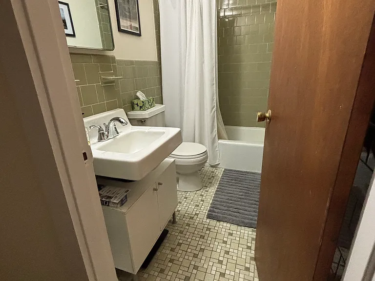62 Lexington St #2 — Photo 8