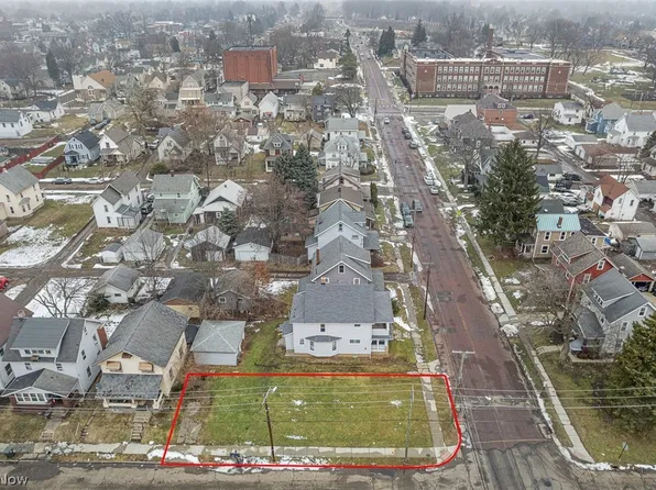Harrison Ave SW, Canton, OH 44706