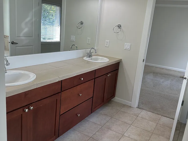 630 Kitsap Ave NE — Photo 13
