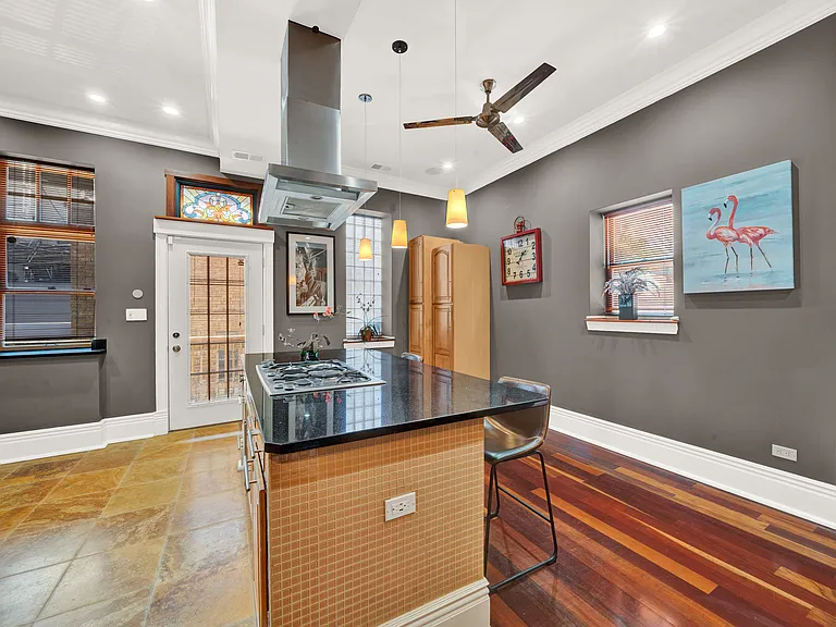 2239 W Washington Blvd #1 — Photo 16