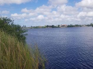 323 NW 24th Ter, Cape Coral, FL 33993