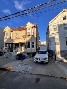19 Highland Ave, Newark, NJ, 07104