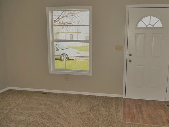 3rd image of 255 Vine St