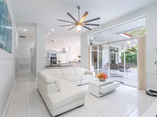 10135 NW 56th St, Coral Springs, FL 33076