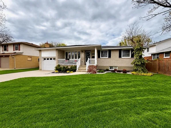 1044 Cathcart Blvd, Sarnia, ON N7S 2H2
