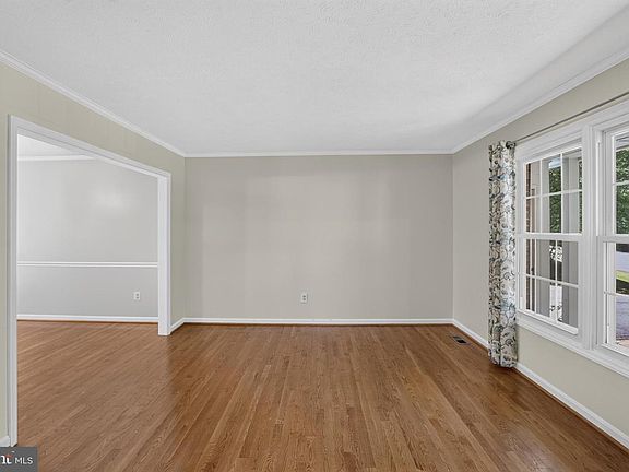 4th image of 7269 Yola Ln
