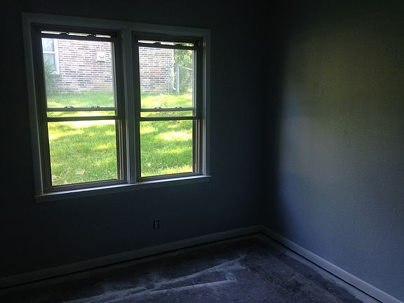 5th image of 5204 Sterling Ave