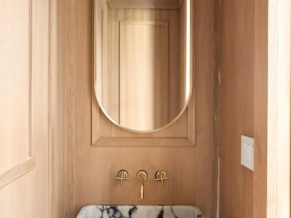 569 Monroe Street image 22 of 23