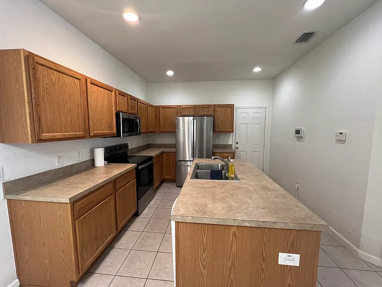 4146 SW 51st Ter — Photo 6