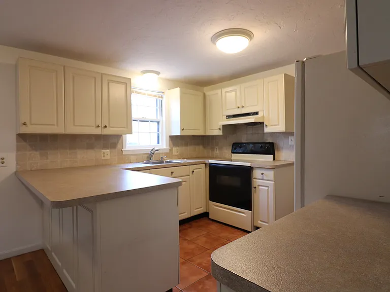 20 Eliot St #B — Photo 6