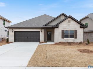 126 Striker Ln, Harvest, AL 35749