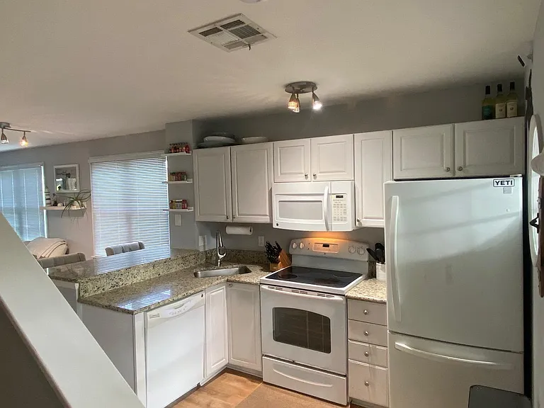 113 Golf Club Dr — Photo 2
